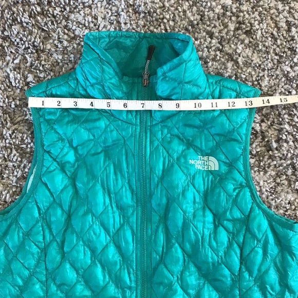 The north face vest - Picture 7 of 8